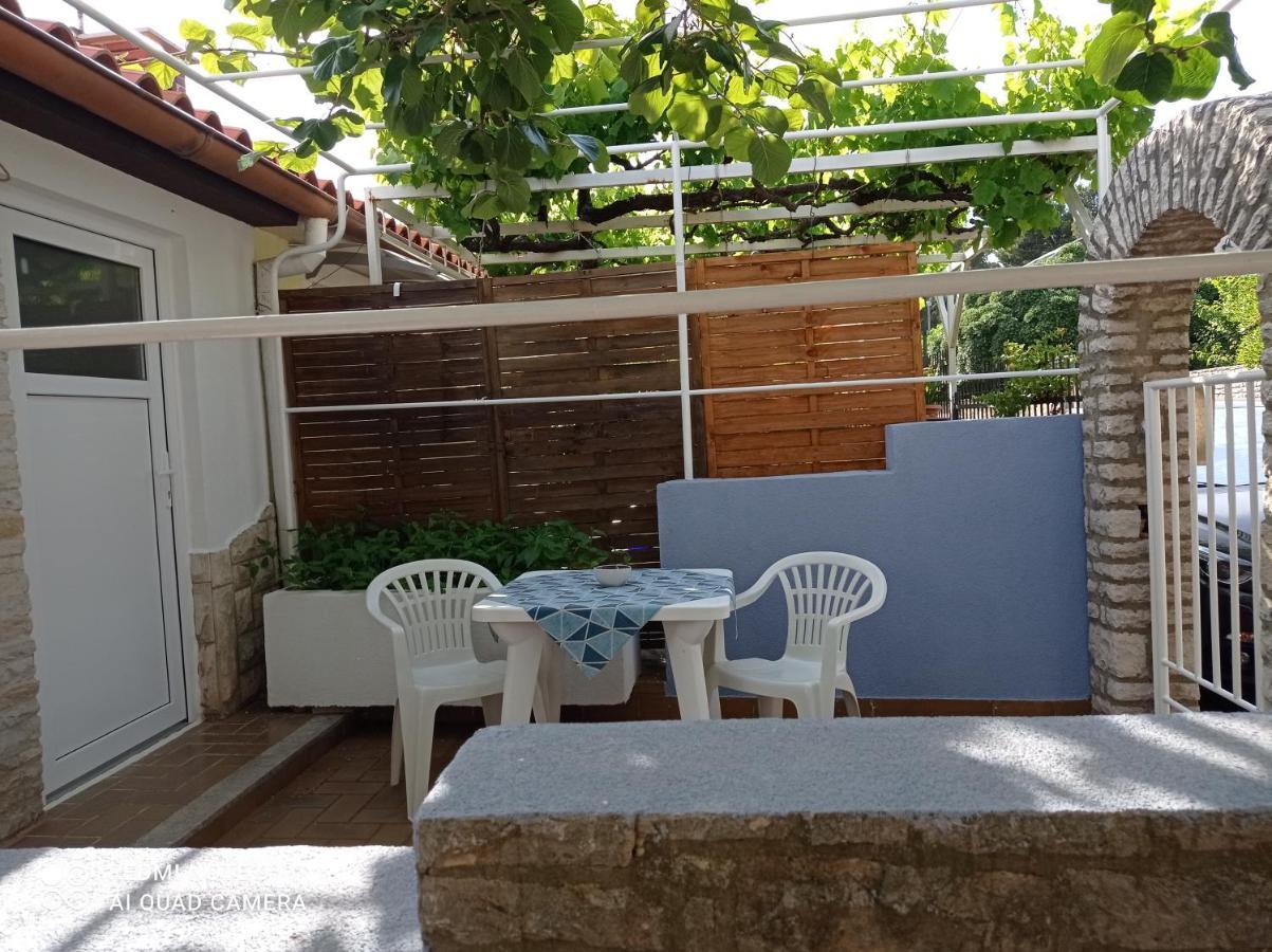 Studio Apartman Premantura Εξωτερικό φωτογραφία